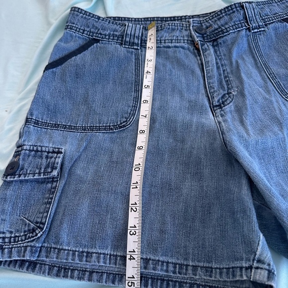 Lee VTG 90’s Mom Carpenter Shorts. Just Below The Waist. 14M.  Cargo Pockets. - Picture 4 of 10